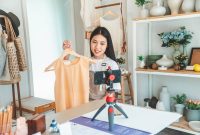 Online shopping fashion trends