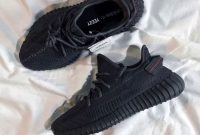 Top womens sneakers trends