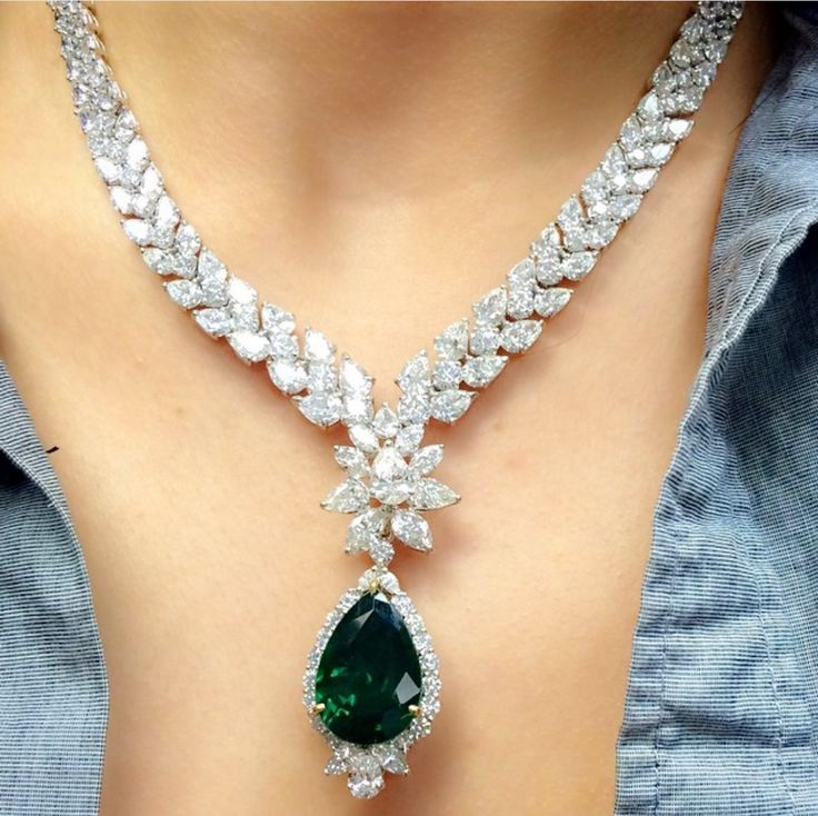 Luxury diamond necklace styles