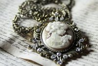 Complete Antique Jewelry Identification Guide - East Towne Jewelers ...