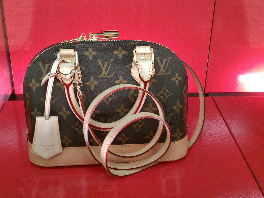 Best Luxury Handbag Accessories Review