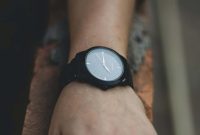 Minimalist watch accessories